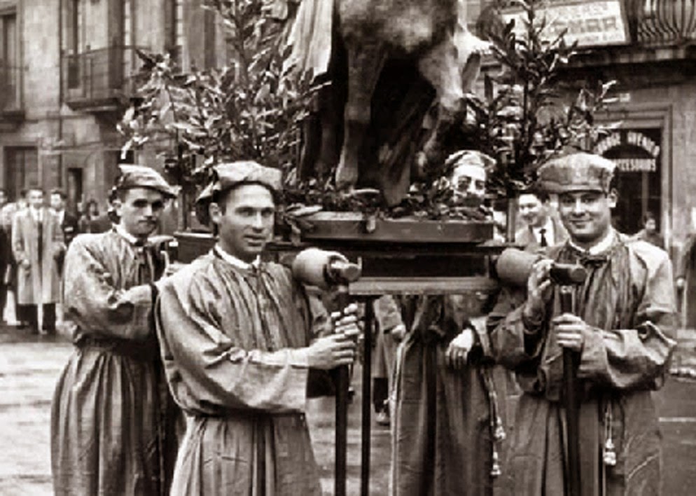 Es Semana Santa en Villaviciosa. Su historia y de la Cofradía ...